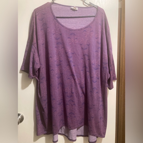 LulaRoe Minnie Mouse print shirt - Picture 1 of 5